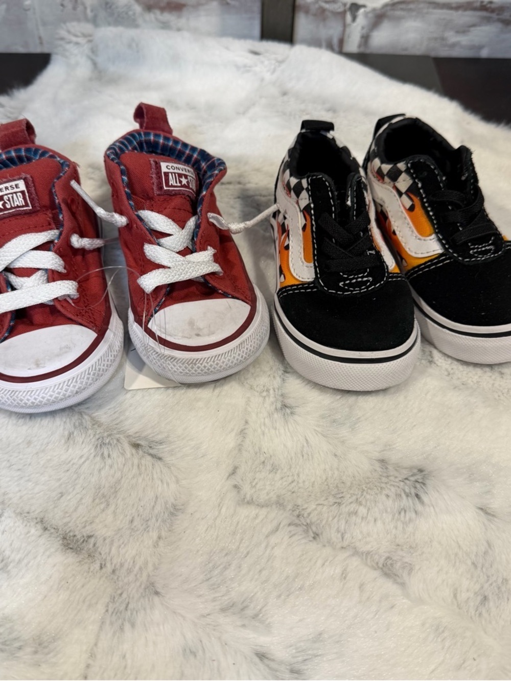 Vans / converse Kids Black Orange White Low-Top Sneakers bundle size 5